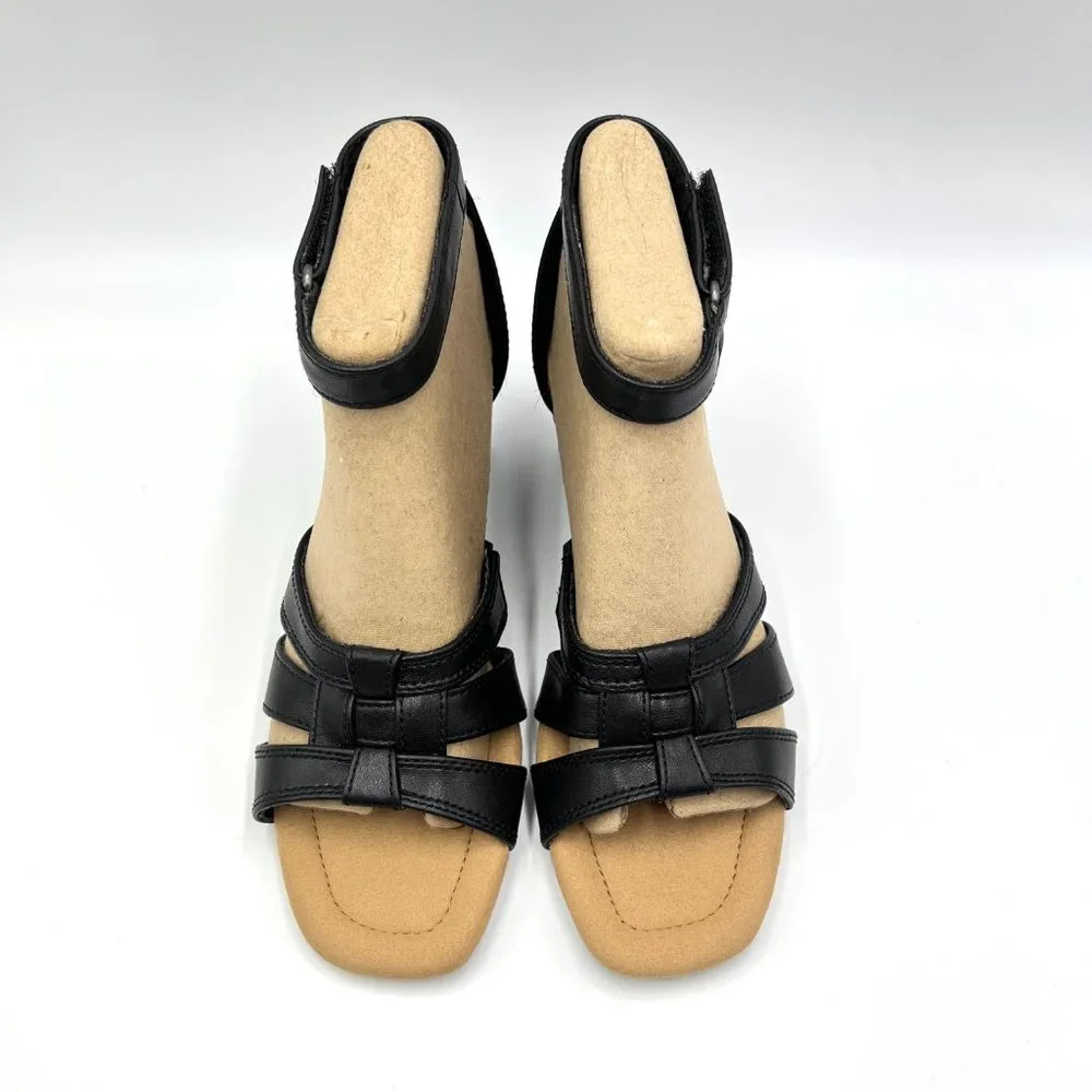 Clarks Womens Size 7 7M Kyarra Joy Black Leather Wedges‎ Sandals Shoes